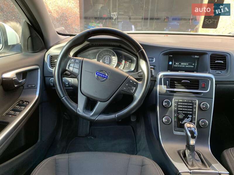 Универсал Volvo V60 2014 в Львове
