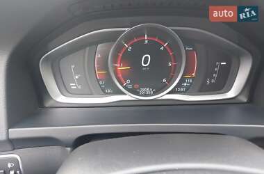 Универсал Volvo V60 2014 в 