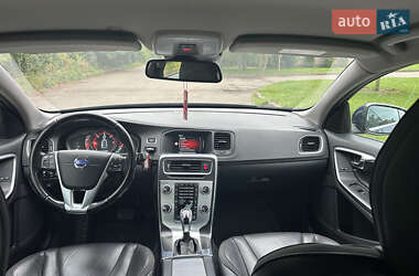 Универсал Volvo V60 2014 в 