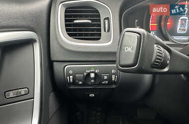 Универсал Volvo V60 2014 в 