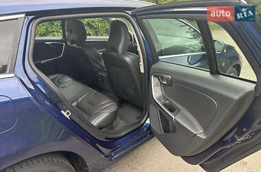 Универсал Volvo V60 2014 в 