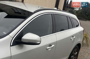 Универсал Volvo V60 2012 в 
