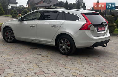 Универсал Volvo V60 2012 в 
