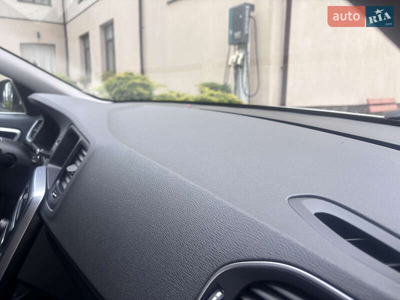 Универсал Volvo V60 2012 в Стрые
