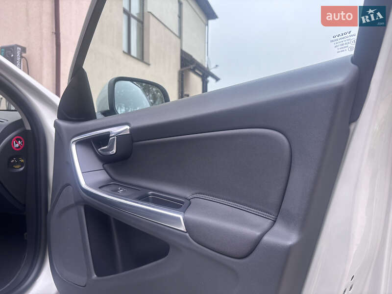 Универсал Volvo V60 2012 в Стрые