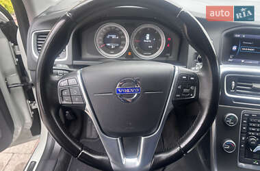 Универсал Volvo V60 2012 в 