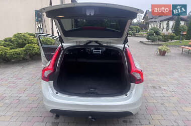 Универсал Volvo V60 2012 в 