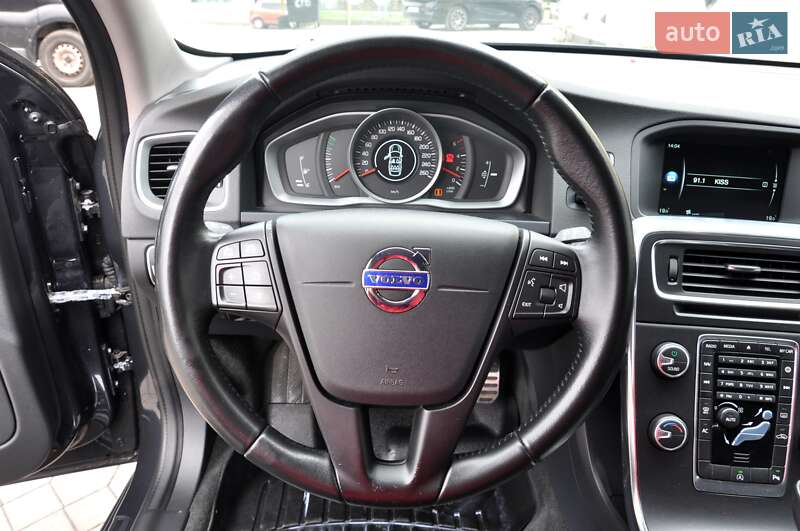 Универсал Volvo V60 2015 в Львове