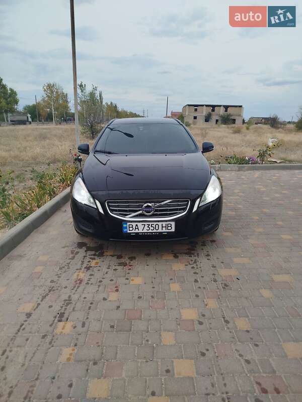 Универсал Volvo V60 2011 в Николаеве