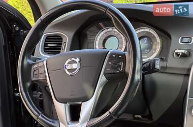 Универсал Volvo V60 2010 в 