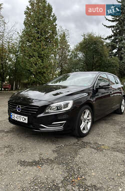 Універсал Volvo V60 2014 в Чернівцях