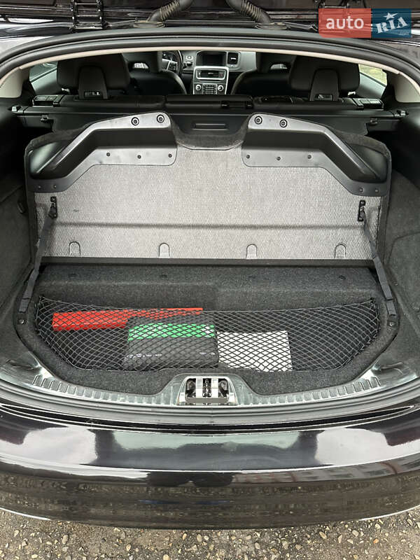 Универсал Volvo V60 2014 в Черновцах