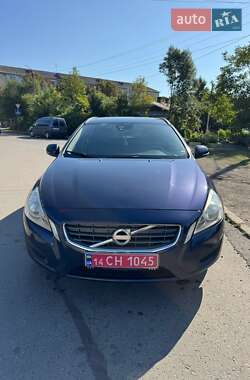 Универсал Volvo V60 2012 в 