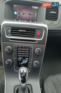 Универсал Volvo V60 2017 в 