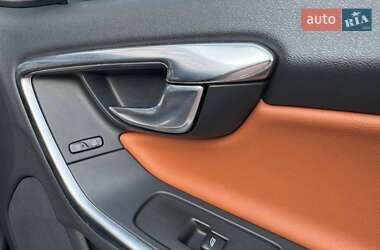 Универсал Volvo V60 2013 в 
