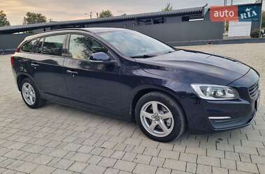 Универсал Volvo V60 2015 в 