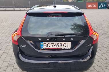 Универсал Volvo V60 2015 в 