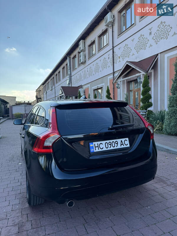 Универсал Volvo V60 2014 в Моршине