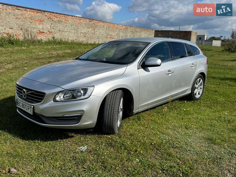Универсал Volvo V60 2014 в Новояворовске