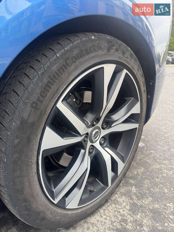 Універсал Volvo V60 2020 в Тернополі