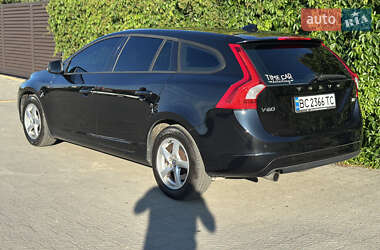 Универсал Volvo V60 2013 в 