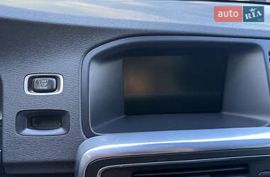 Универсал Volvo V60 2013 в 