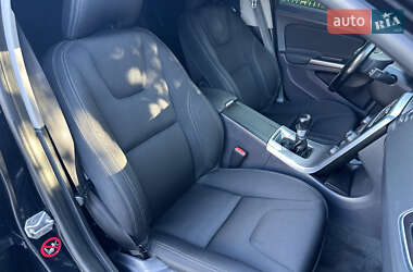 Универсал Volvo V60 2013 в 
