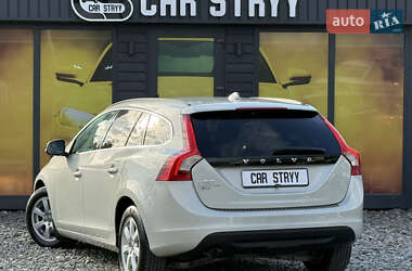 Универсал Volvo V60 2011 в 