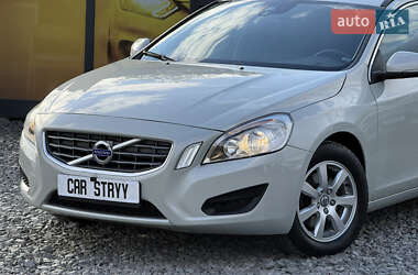 Универсал Volvo V60 2011 в 