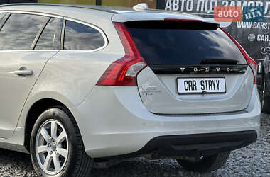 Универсал Volvo V60 2011 в 