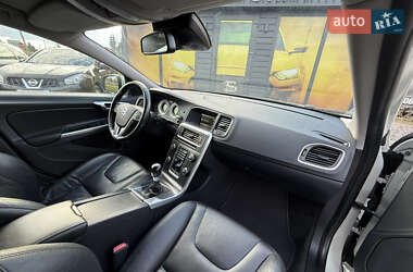 Универсал Volvo V60 2011 в 