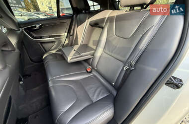 Универсал Volvo V60 2011 в 