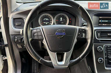 Универсал Volvo V60 2011 в 
