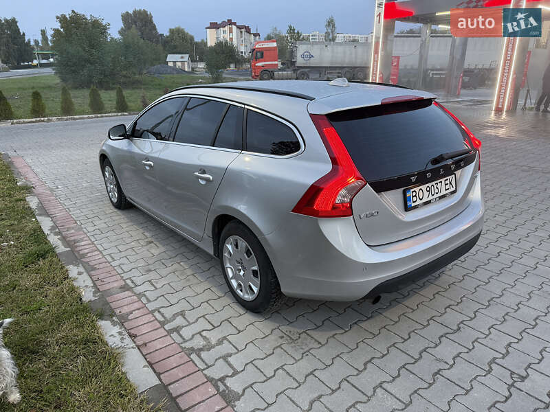 Универсал Volvo V60 2011 в Тернополе