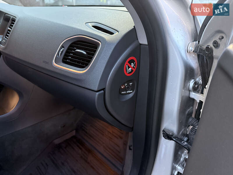 Универсал Volvo V60 2011 в Тернополе
