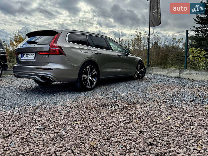 Универсал Volvo V60 2020 в Дрогобыче