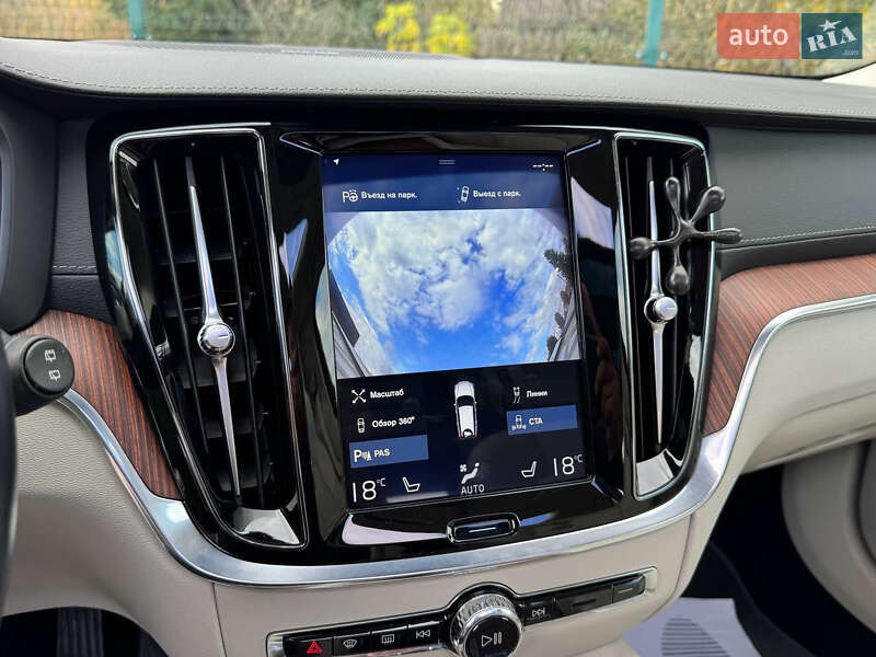 Универсал Volvo V60 2020 в Дрогобыче
