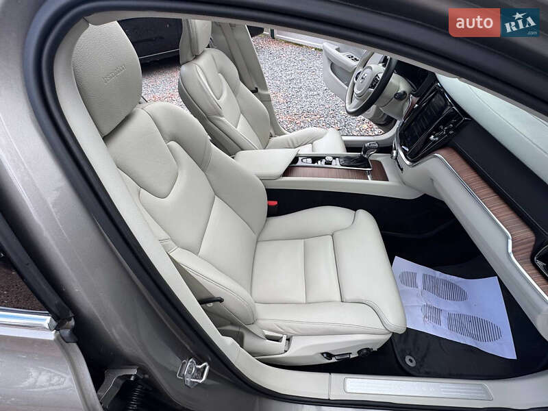 Универсал Volvo V60 2020 в Дрогобыче