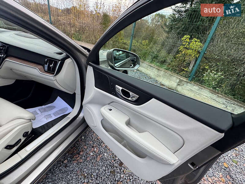 Универсал Volvo V60 2020 в Дрогобыче