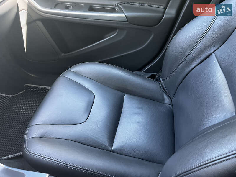 Универсал Volvo V60 2015 в Ивано-Франковске фото 13 Универсал Volvo V60 2015 в Ивано-Франковске