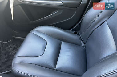 Універсал Volvo V60 2015 в  фото 13 Універсал Volvo V60 2015 в