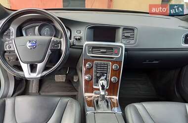 Универсал Volvo V60 2014 в 