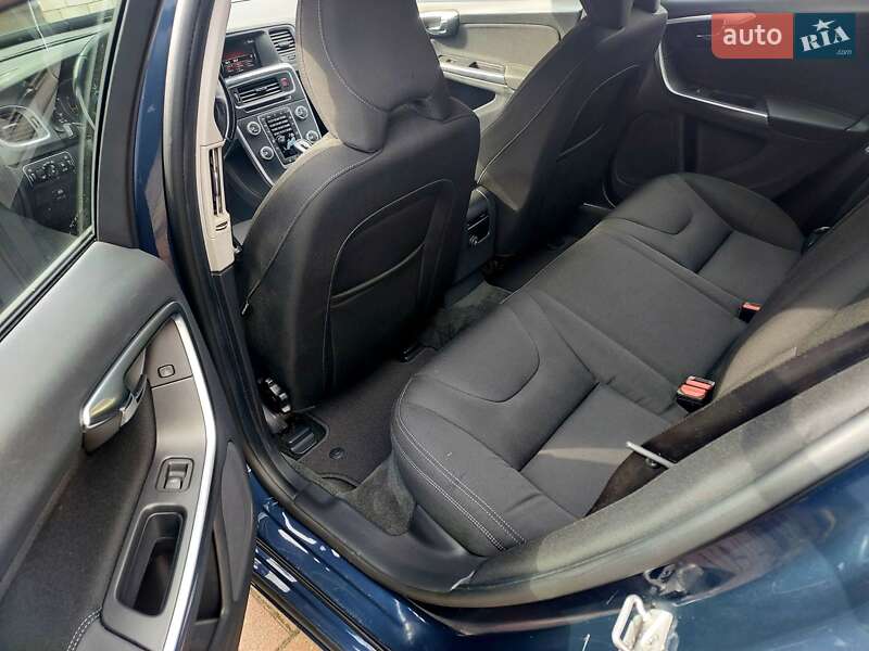 Універсал Volvo V60 2014 в Бродах
