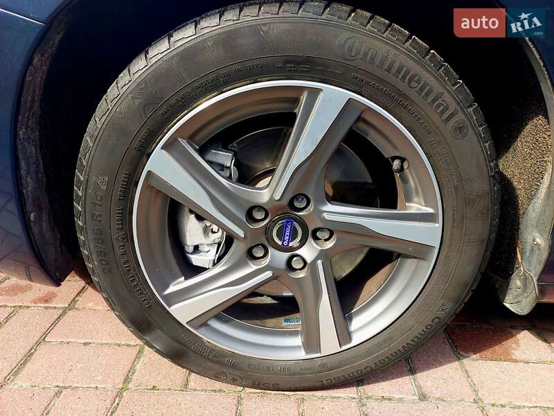 Універсал Volvo V60 2014 в Бродах