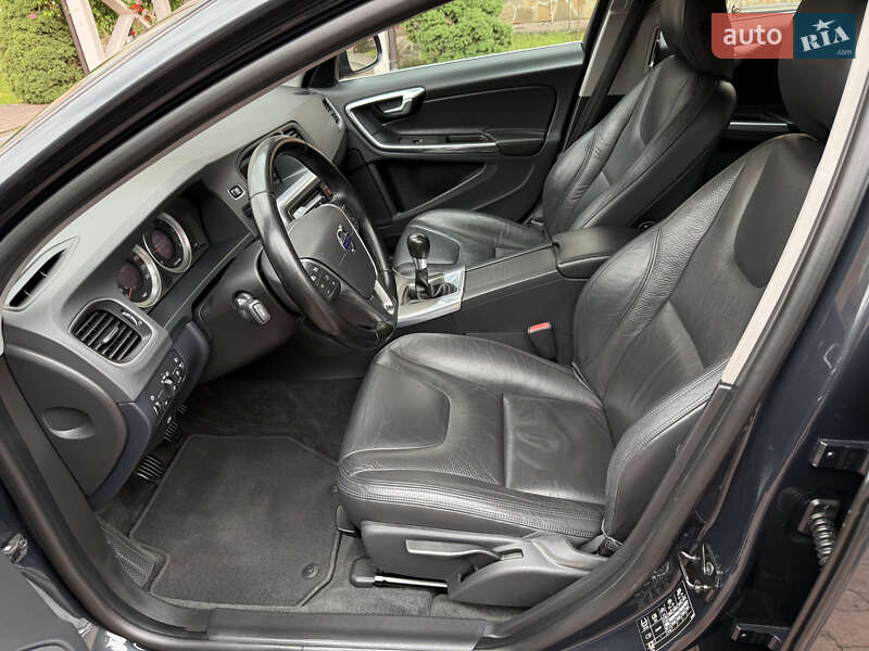 Универсал Volvo V60 2012 в Стрые фото 43 Универсал Volvo V60 2012 в Стрые