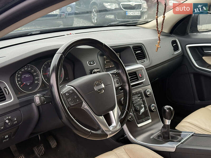 Универсал Volvo V60 2013 в Львове