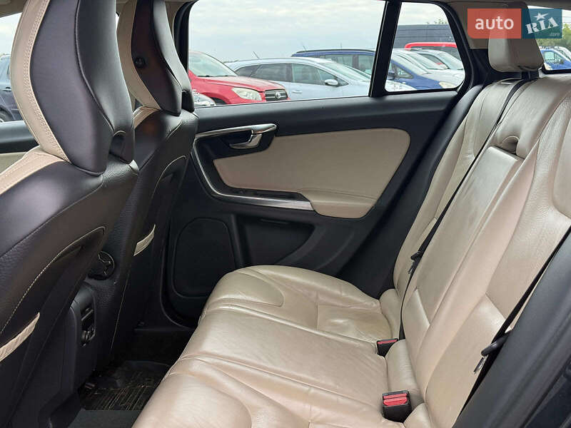 Универсал Volvo V60 2013 в Львове