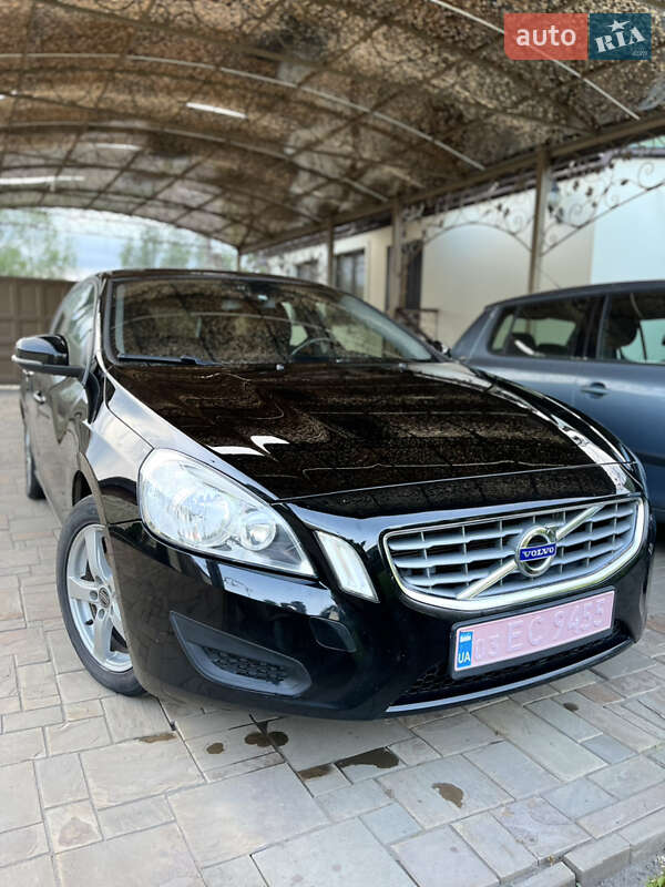 Универсал Volvo V60 2012 в Ахтырке