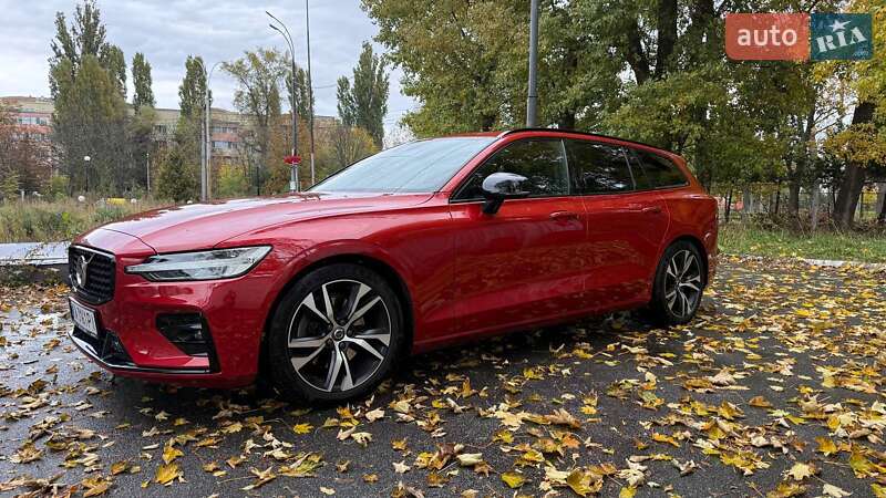 Універсал Volvo V60 2021 в Києві фото 2 Універсал Volvo V60 2021 в Києві