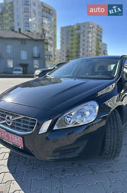 Універсал Volvo V60 2012 в 